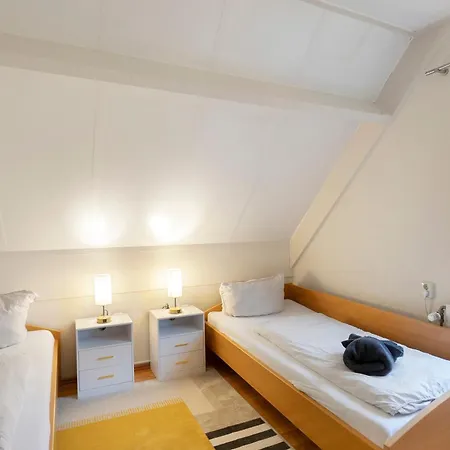 Holiday home Coastalnest Strandnah U Poolrabatt Butjadingen